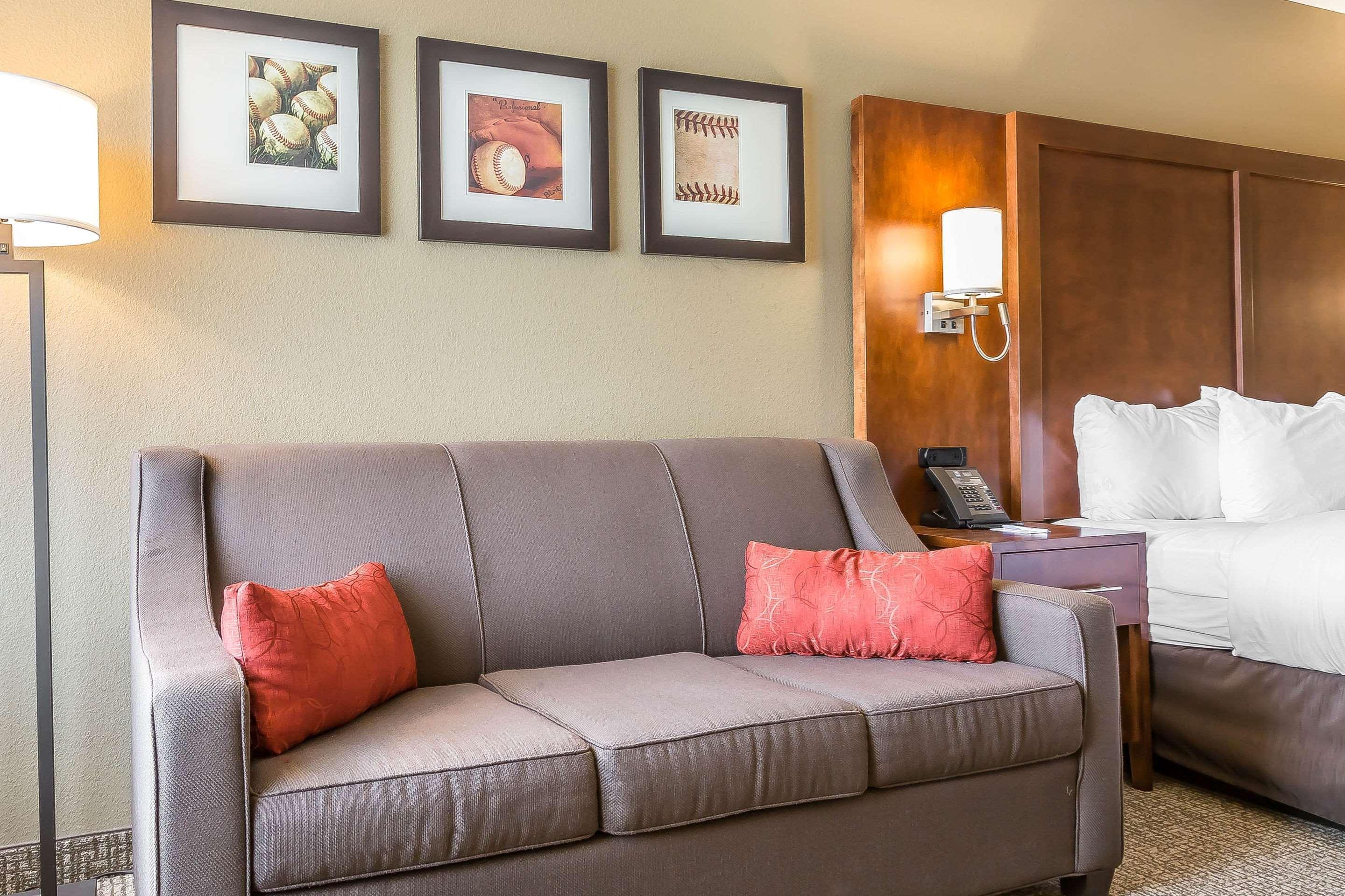 Comfort Inn & Suites Aberdeen Eksteriør billede