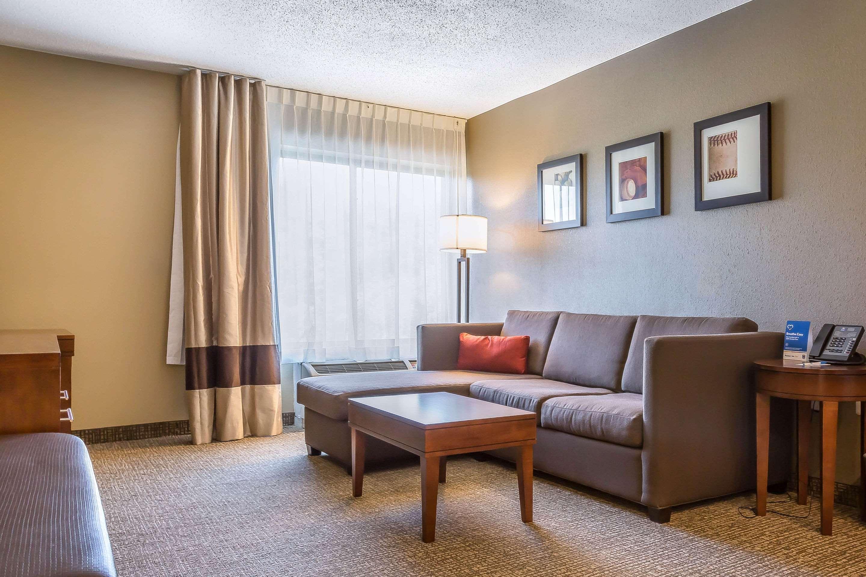 Comfort Inn & Suites Aberdeen Eksteriør billede